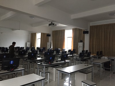 圖片關(guān)鍵詞 寧德市某高校多媒體教室